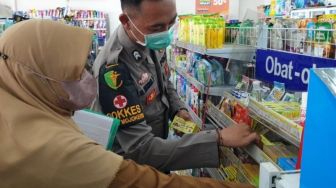 Bandel, Minimarket di Mojokerto Masih Jual Bebas Obat Sirup