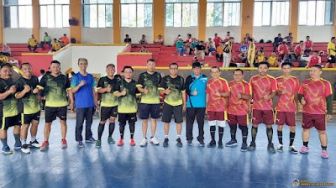 Futsal Dies Natalis Dibuka, Rektor UNP Cetak Gol