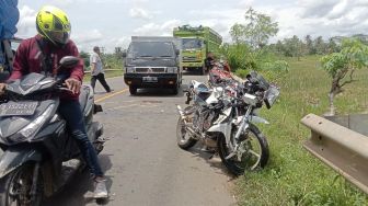 Kawasaki Ninja Tabrakan dengan Fuso di Way Jepara, Dua Penumpang Motor Tewas