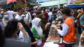 Operasi Pasar Jelang Idulfitri, Pramono Kirim 10 Truk Bahan Pangan ke 296 Titik Setiap Hari