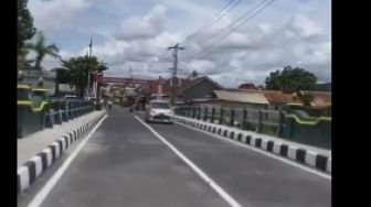 Jembatan Merah di Gejayan Akhirnya Dibuka, Warganet Gagal Fokus Ciri Khasnya yang Hilang