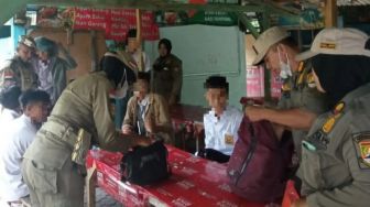 Belasan Pelajar di Cilegon Terjaring Razia, Bolos Sekolah saat Jam Belajar