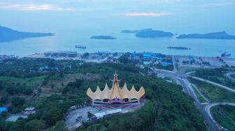 Masjid Raya Bakauheni Masuk Tahap Pekerjaan Interior, Target Rampung Akhir November 2022