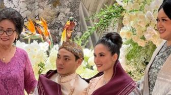 Chelsea Islan dan Rob Clinton Menikah, Keduanya Bahagia Bisa Wujudkan Pernikahan di Katedral