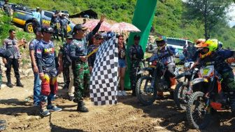 Peringati HUT ke-77, TNI Gelar Trail Adventure dan Hillclimb Competition di Praya Lombok