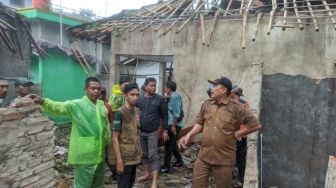 Diterjang Angin Puting Beliung, 7 Rumah di Lebak Rusak Parah