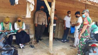 Babinsa Adakan Komsos Tentang Vaksin-Covid-19