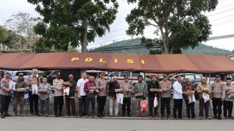 HUT Humas Polri ke-71 Adakan Bansos di Paya Ilang