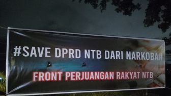 Spanduk Save DPRD NTB dari Narkoba, FPR NTB Beri Klarifikasi