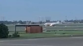 Lion Air JT 330 Mendarat Darurat di Bandara Soetta, Ada Asap di Mesin Kiri