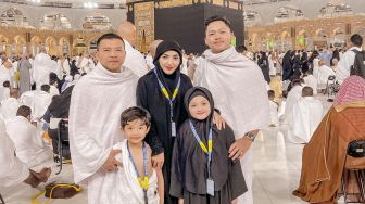 Arsy Sampai Sobek di Bibir, Ashanty Bongkar Cobaannya Saat Umroh