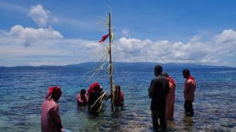 Setelah 39 Tahun, Warga Buano Selatan Maluku Kembali Berlakukan Sasi Laut