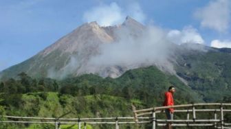 Gunung Merapi 15 Kali Luncurkan Guguran Lava Sepekan Terakhir, Jarak Terjauh 2 Kilometer
