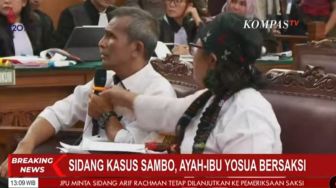 Kubu Ferdy Sambo Malah Emosi usai Tanya-tanya Urusan Rumah Tangga, Ayah-Ibu Yosua Rebutan Mik di Sidang: Lucu!