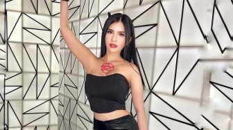 Maria Vania Suka yang Ekstrem saat di Ranjang: Digigt Sekalian, I Like it...