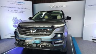 Dibanderol Rp 470 Juta, Begini Penampakan Wuling Almaz Hybrid