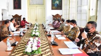 Pemerintah Anugerahkan Lima Tokoh Bangsa Gelar Pahlawan Nasional