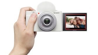 Bingung Pilih Sony atau Fujifilm? Ini Kelebihan dan Kekurangan yang Perlu Dipertimbangkan