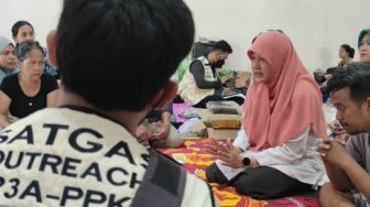 Kunjungi Korban Kebakaran, Wakil Ketua DPRD Kota Surabaya Minta Pemkot Penuhi Kebutuhan Dasar Warga