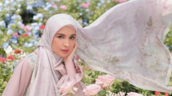 Kulit Kepala Berminyak, Shireen Sungkar Ungkap Pentingnya Jaga Kesehatan Rambut Meski Pakai Hijab