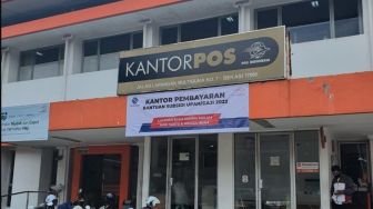 Layani Pencairan BSU, Kantor Pos Bekasi Buka hingga Malam