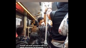 Viral Penumpang Panik Gegara Bus TransJakarta Mundur usai Terjebak di Perlintasan KRL, Ada Korban Kena Serpihan Kaca