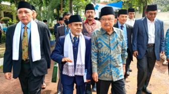 Jusuf Kalla: Mendekati Pemilu, Politisi Datang ke Pesantren