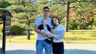 Kembali Liburan ke Luar Negeri, Intip 5 Potret Baby Izz Diajak Nikita Willy dan Indra Priawan Liburan ke Jepang