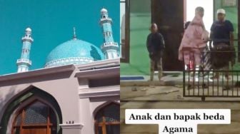 Harunya Kisah Beda Agama, Bapak Ini Setia Menunggu Sang Anak Salat di Masjid