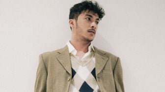 Dari Penyanyi Cover dan Dipinang Sony Music, Aziz Hendra Siap Rilis Somebody's Pleasure