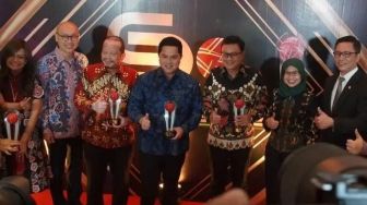 Program Ketahanan Pangan melalui Pembangunan PLTS, Grup MIND ID Sabet 2 Piala Anugerah CSR Award 2022