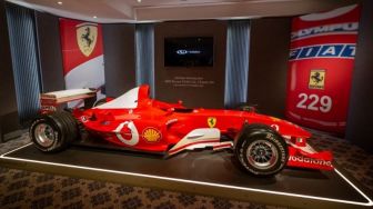 Jet Darat Ferrari F2003-GA Nomor Sasis 229 Tunggangan Michael Schumacher Laku Rp 200 Miliar Lebih
