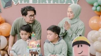 Ririe Fairus dan Ayus Sabyan Tampil Kompak di Ultah Anak, Netizen Terharu: Adem!