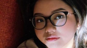 Putri Ferdy Sambo Posting Foto Bersama Ayah, Netizen Beri Semangat: Semua Pasti Berlalu