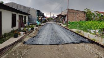 Bobby Nasution Buka Akses dan Beton Jalan yang Berpuluh Tahun Ditutupi Bangunan Liar