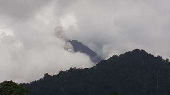 Intensitas Kegempaan Masih Tinggi, Gunung Merapi Luncurkan 14 Lava dalam Sepekan Terakhir