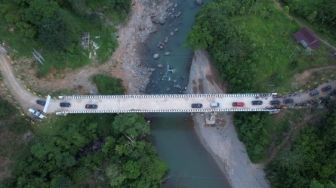 Andi Sudirman Resmikan Jembatan Lanrange Kabupaten Wajo, Distribusi Hasil Bumi Makin Lancar