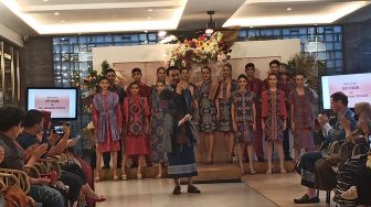 Kolaborasi dengan 2 Desainer Ternama, Royal Ambarrukmo Yogyakarta Gelar Fashion Show Bertajuk "Break the Limits"