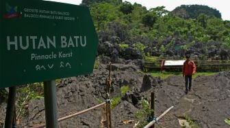 Berwisata ke Taman Batu Karst Balocci di Geopark Maros-Pangkep