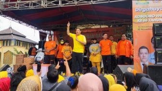 Peringati HUT Kosgoro 1957 ke-65, Ribuan Warga Ikuti Gebyar Senam Massal