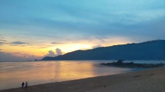 4 Side Trip Keren Saat Nonton WSBK Mandalika 2022, dari Tebing Pantai Sampai Melenggang di Jalan Raya Kuta-Mawun