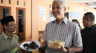 Ganjar Pamer Pangan Alternatif Khas Kebumen Warisan Nenek Moyang, Terbuat dari Tepung Oyek