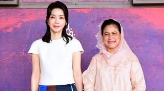 Reaksi Iriana saat Fotonya dengan Istri Presiden Korsel Dihina Netizen, Kirim Pesan Lewat Kaesang