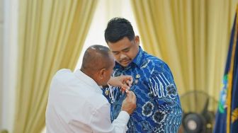 Bobby Nasution Dapat Penghargaan Siddhakarya Sumut 2022