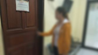 Kalau Lesti Kejora Dibanting di Kamar, Istri di Situbondo Ini Dibanting Suaminya ke Aspal