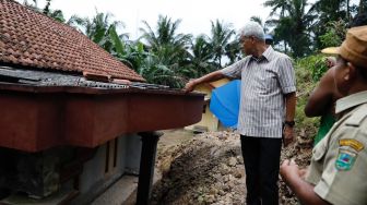 Ganjar Relokasi Rumah Warga Terdampak Longsor di Kebumen