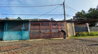 Polisi Temukan Tumpukan Sampah di Rumah Satu Keluarga Tewas di Kalideres, Bukti Keluarga Rudyanto Mengurung Diri?
