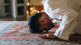 Bacaan Doa setelah Salat Lengkap dengan Dzikir dan Artinya