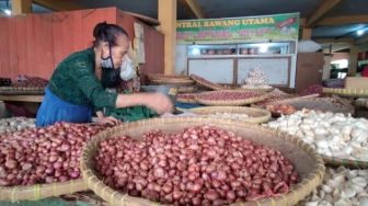 Kontrol Harga Bawang, ID FOOD Upayakan Strategi 'Gudang' Agar Stok Terjamin