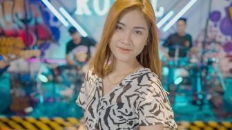 Profil Dike Sabrina, Penyanyi Dangdut Jawa Timuran yang Mendadak Viral di Media Sosial